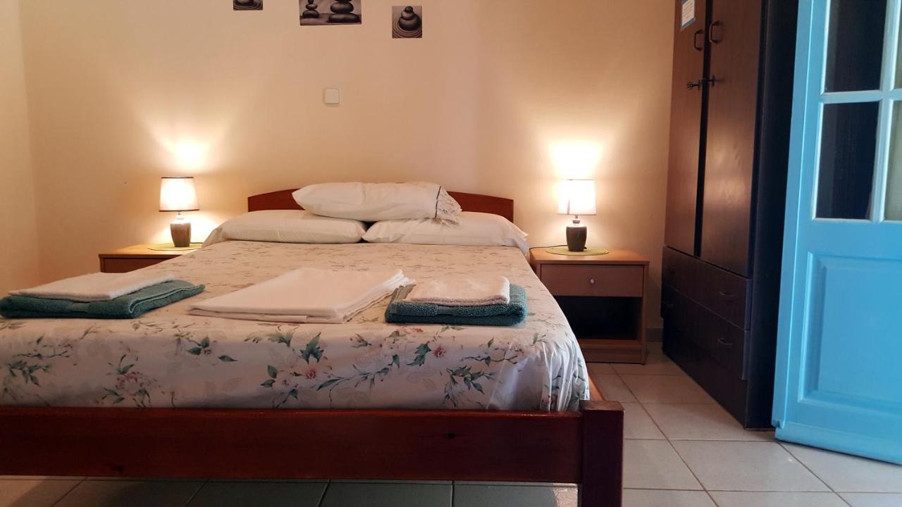 Galaxy Rooms Xi Beach ภายนอก รูปภาพ